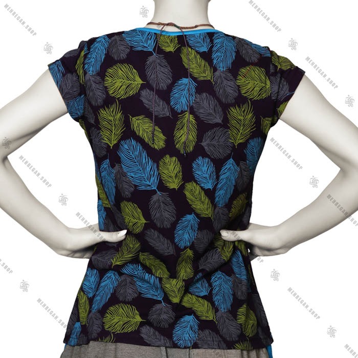 تاپ زنانه بهاره هیپی استایل طرح پر