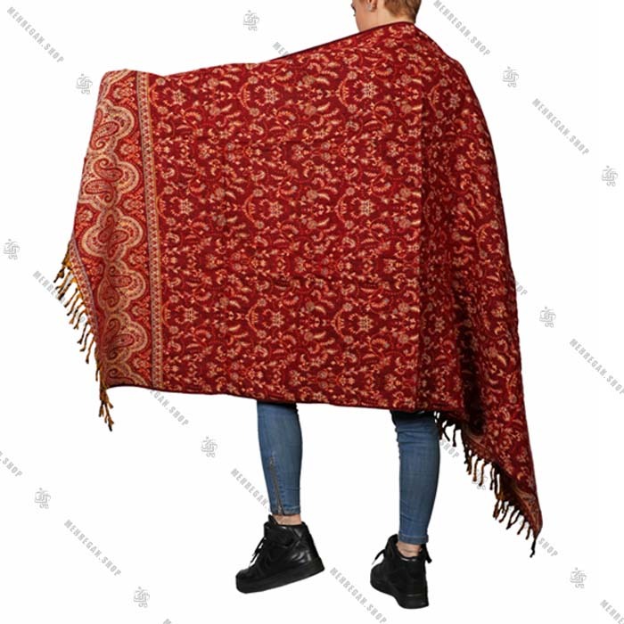شال رودوشی و رویه لباس قرمز