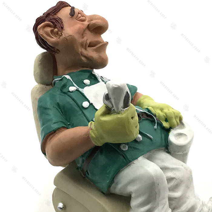 مجسمه دکوری رزین دندان پزشک