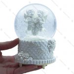 گوی برفی موزیکال متوسط طرح دو فرشته