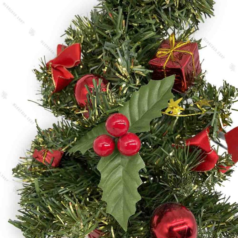 سبد درخت کریسمس تزیین شده