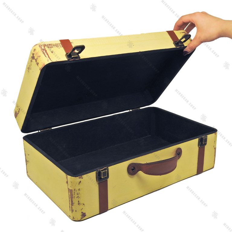 چمدان چوبی دکوری سایز متوسط کرم طرح آنتیک