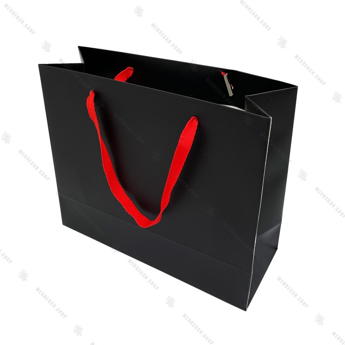 بگ کادوئی مشکی با بند قرمز