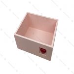 جعبه چوبی صورتی با قلب سایز متوسط