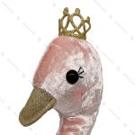 عروسک قو مخملی صورتی تاج دار