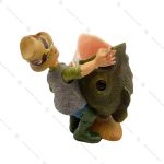 مجسمه جاقلمی مرد ماهی گیر