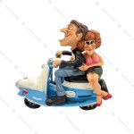 مجسمه مرد و زن موتور سوار