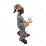 مجسمه مرد رنگ کار