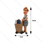 مجسمه پرسنل کتابخانه