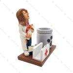 مجسمه و جاقلمی خانم دامپزشک